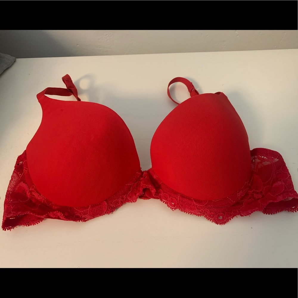 Red lacy Calvin Klein bra